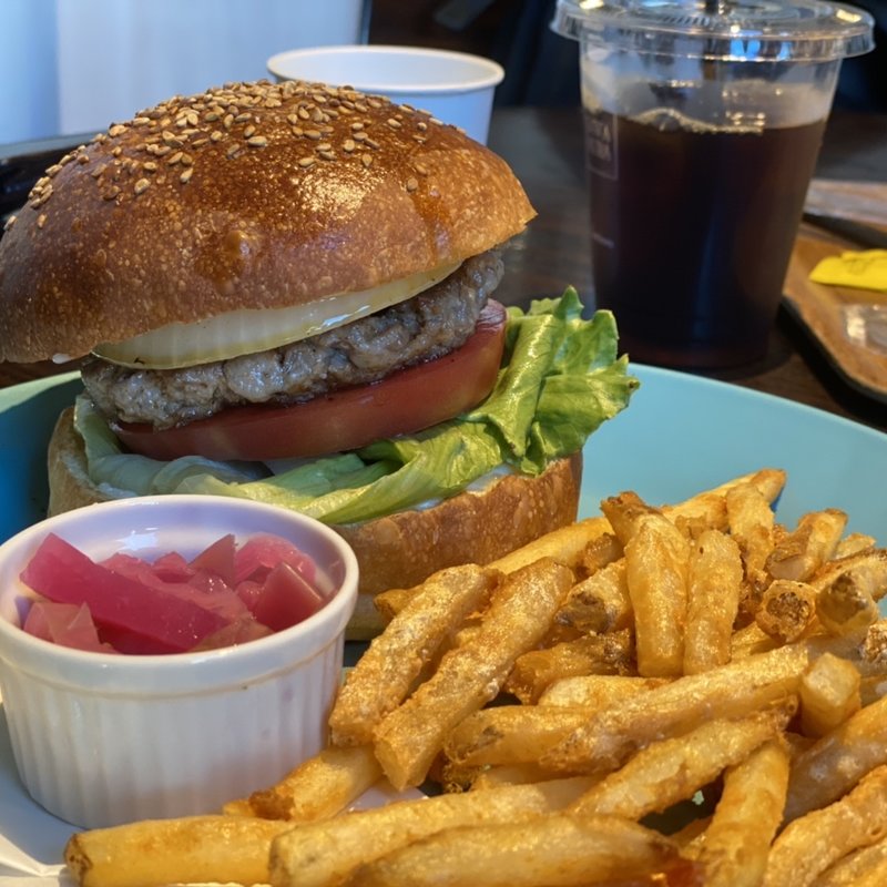 ハンバーガー(ベーカリー&カフェ 沢村 広尾プラザ)