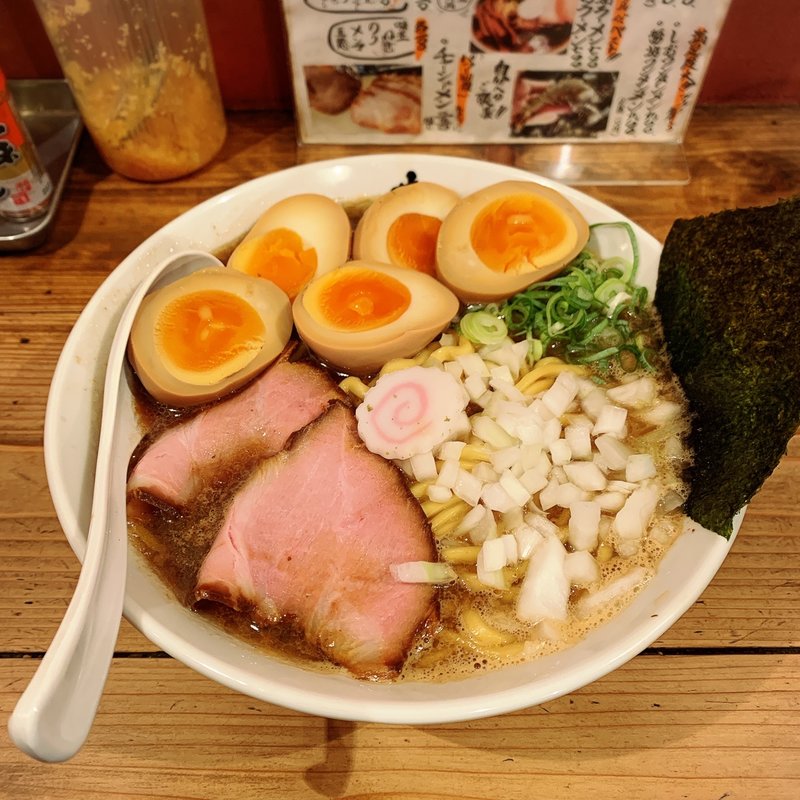 濃厚煮干し豚骨醤油(井田商店 )