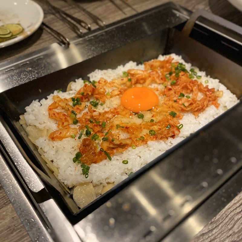 二郎キムチ焼きめし(焼肉&手打ち冷麺 二郎 KANAYAMA)