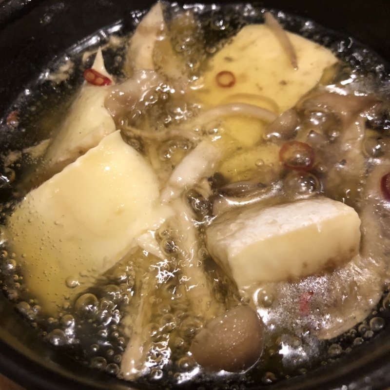 キノコとクリームチーズのアヒージョ(魚ビストロBACU)