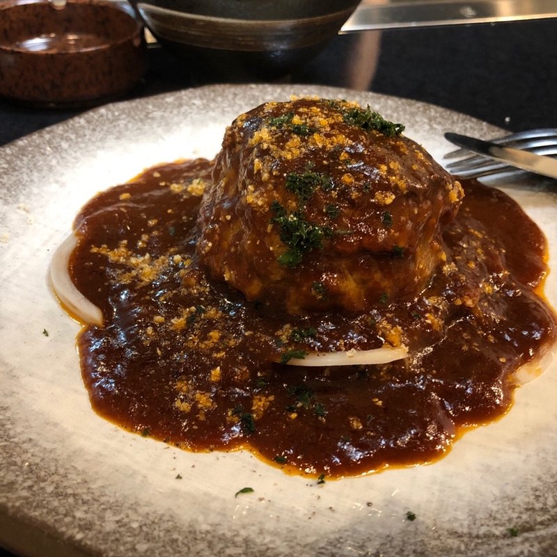 国産牛ハンバーグ(カジュアル鉄板　大地)