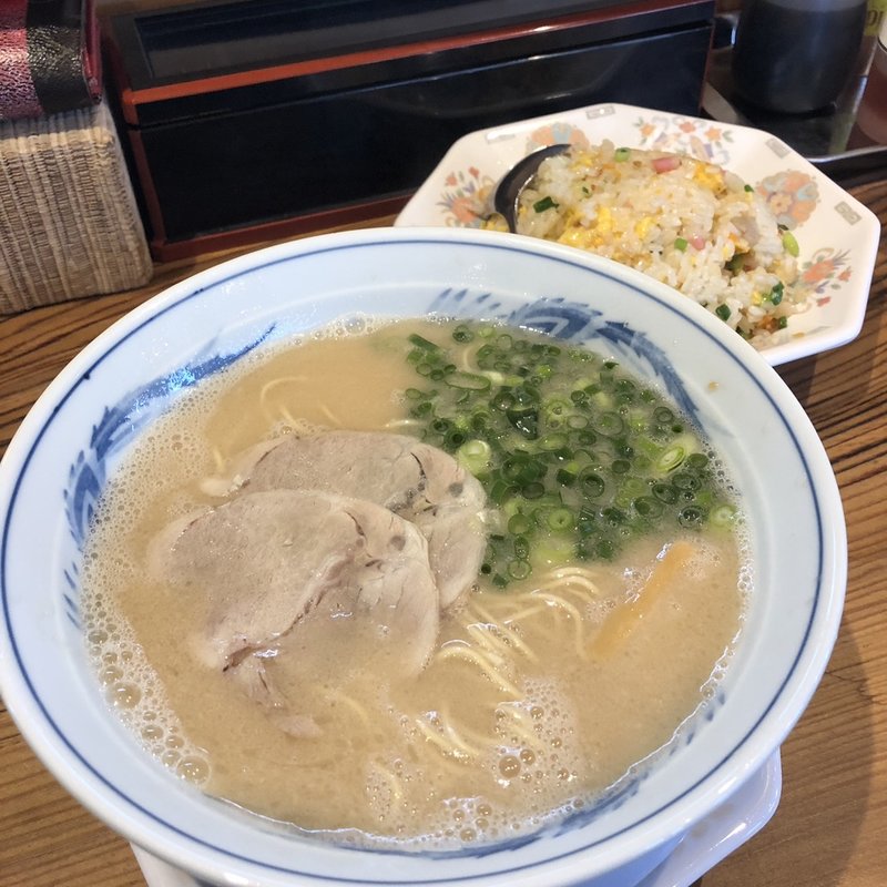Bセット(田主丸ラーメン 五炉（ごろ）)