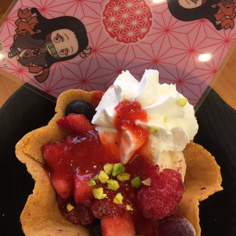 禰豆子のたっぷりベリーアイス(くら寿司 市川インター店)