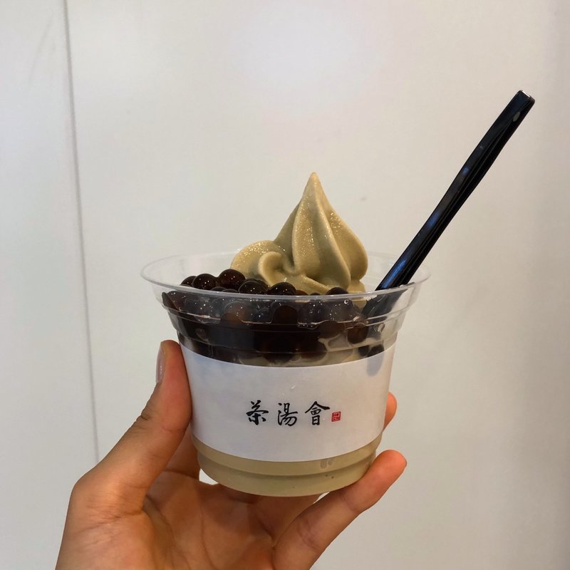 タピオカほうじ茶ソフトクリーム(TP TEA)