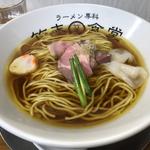 会津地鶏の手羽炊き醤油そば(ラーメン専科 竹末食堂)