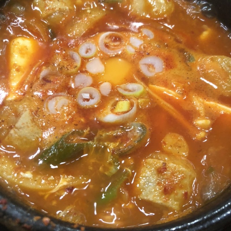 ホルモンスンドゥブ(イモチャン )