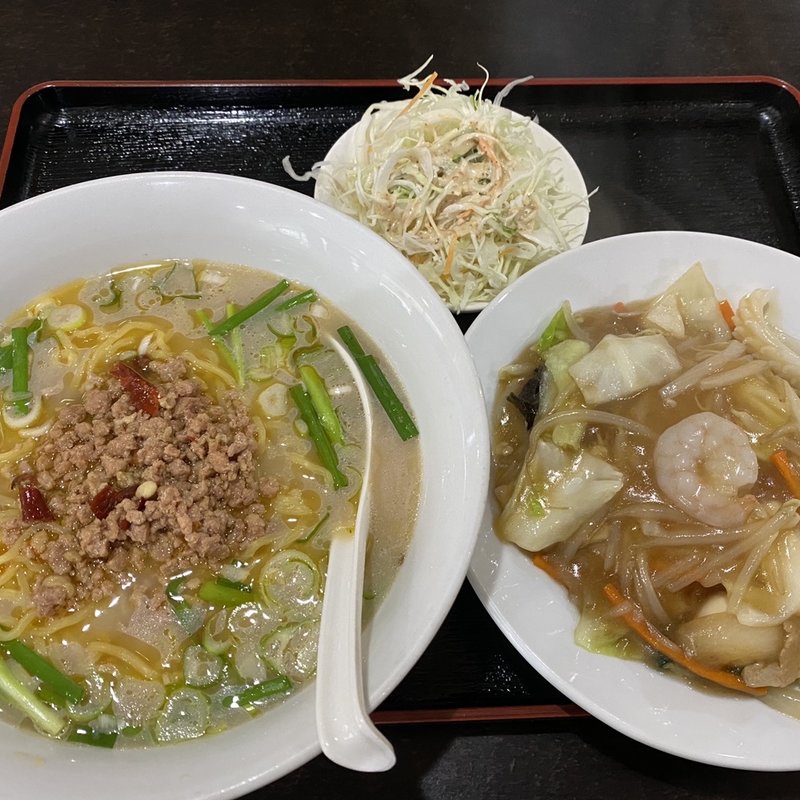 豚骨台湾ラーメンと中華丼(中華料理 旭 門司店)