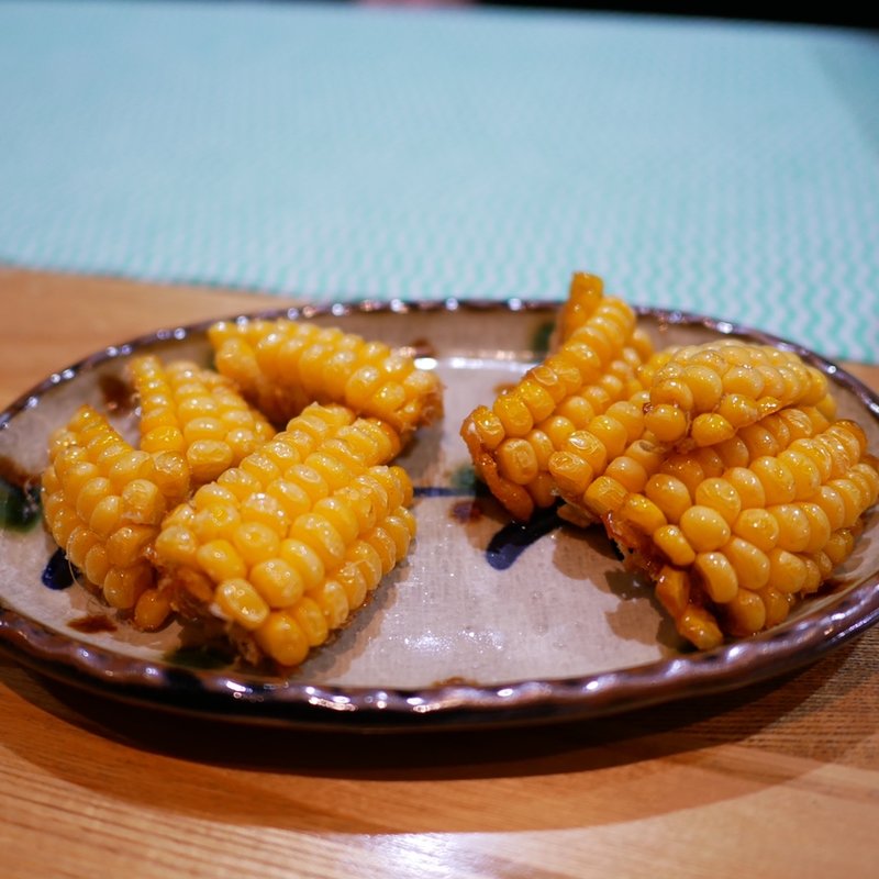とうもろこし唐揚げ(日本酒よつば)