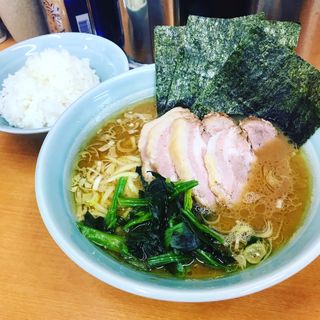 ちゃーしゅーらーめん 並(横浜ラーメン 武蔵家 綾瀬店 )