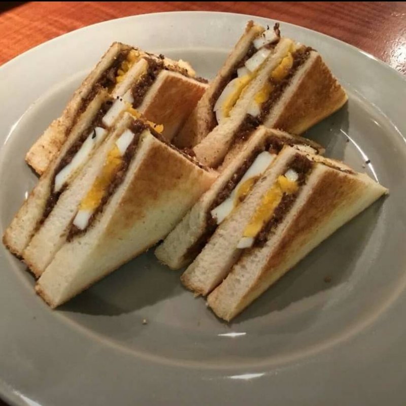 ホットカレーサンド(coffeeshop WARARA)