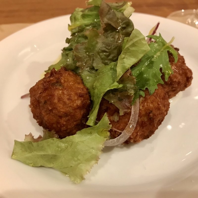 チキンケフタ ヨーグルトソースがけ(チビノバ)