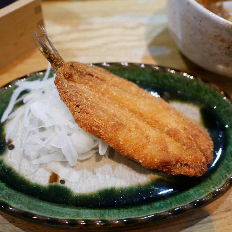 大羽いわしのフライ(日本酒よつば)