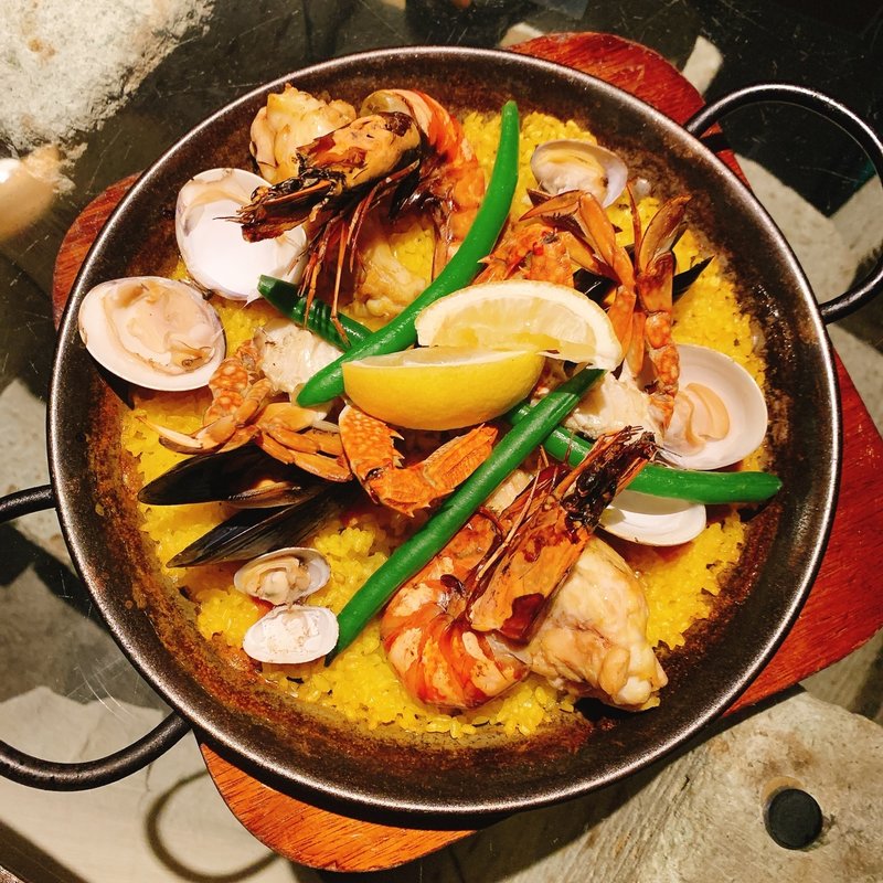 魚介のパエリア(シェフ・デ・ブッチョ)