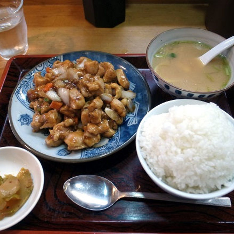 鶏肉のカシューナッツ炒め定食(中華居酒屋 春夏秋冬)