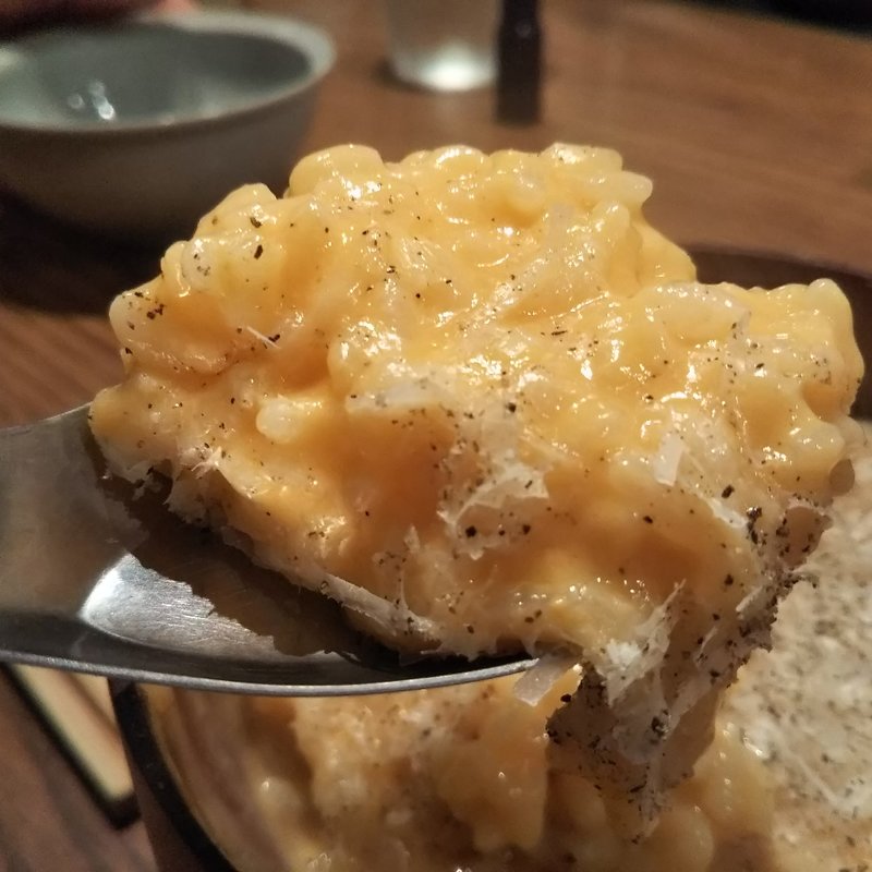 キジ白湯スープと龍の卵のカルボナーラ風おじや(to.)