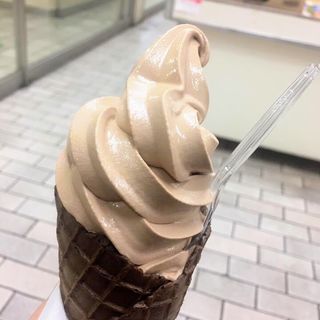 生チョコソフトクリーム ミルク(シルスマリア シャル桜木町店)
