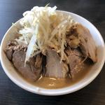 豚ラーメン(麺屋　しをん)