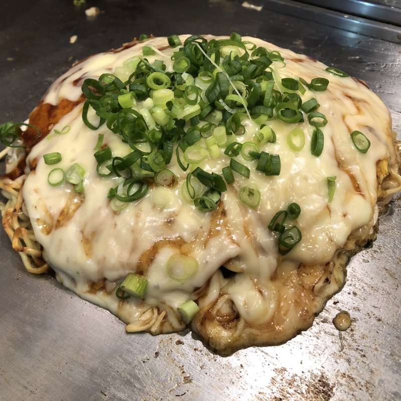 秀スペシャル（もち・チーズ・大葉入り）(広島流お好み焼き 秀 )