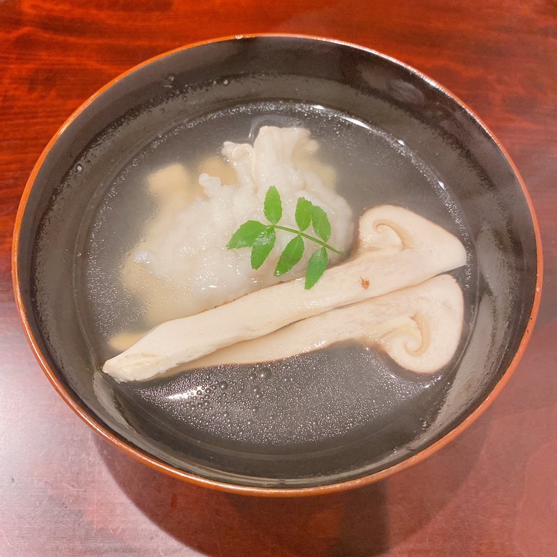 ハモと松茸のお吸い物(但)