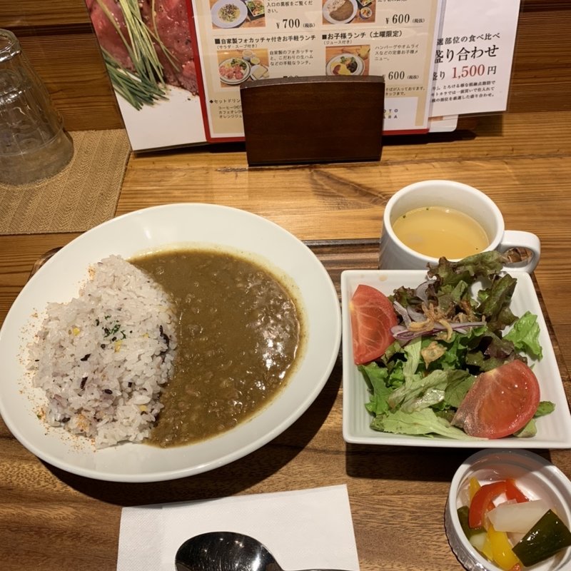  三日間煮込んだ備前黒牛のカレー(グリルモトカラ)