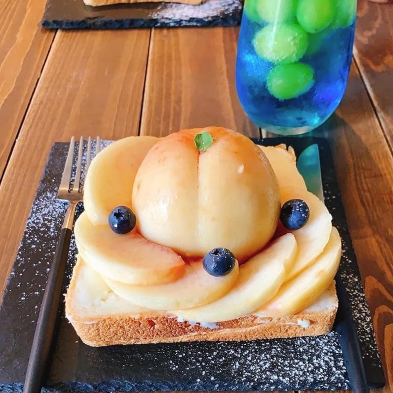 ももな生しょくぱん(and cafe)