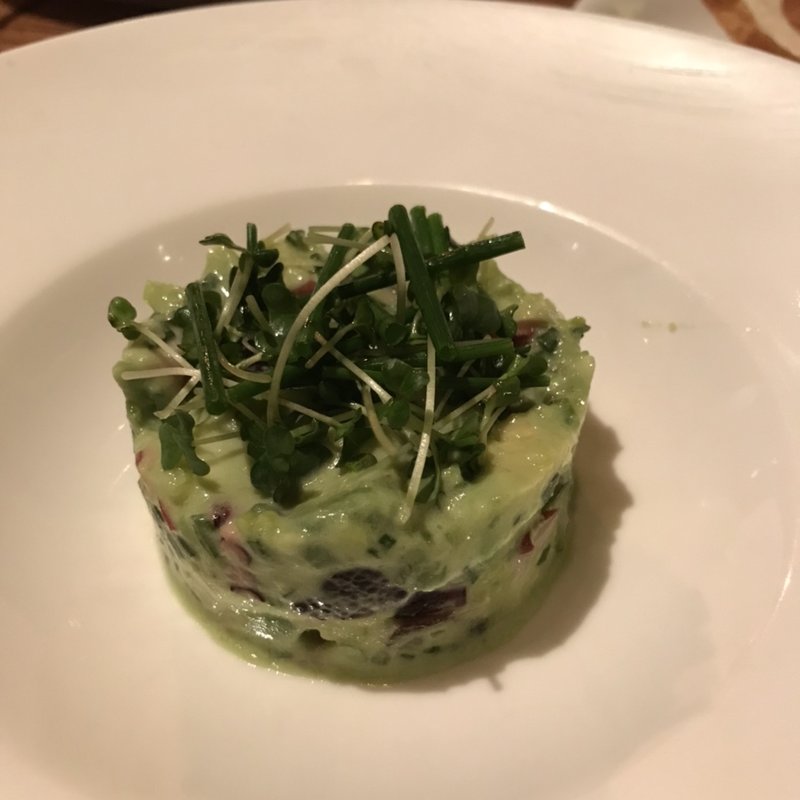 タコとアボカドのタルタル(Il faló神田小西)