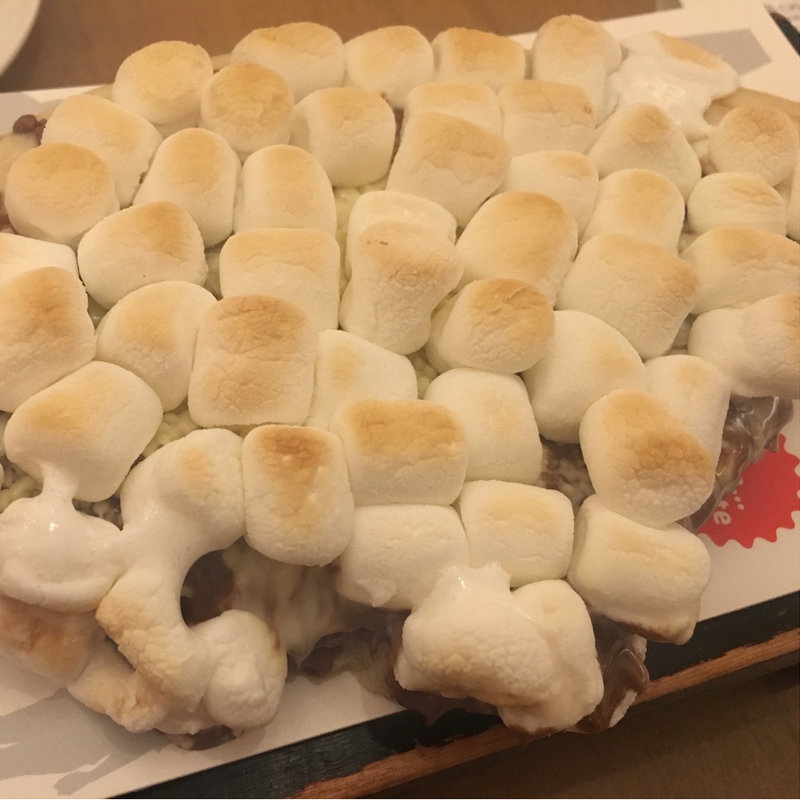 チョコレートチャンクピザ(MAX BRENNER CHOCOLATE BAR Omotesando Hills)