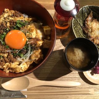 麻婆親子丼(カッシーワ茶屋町店)