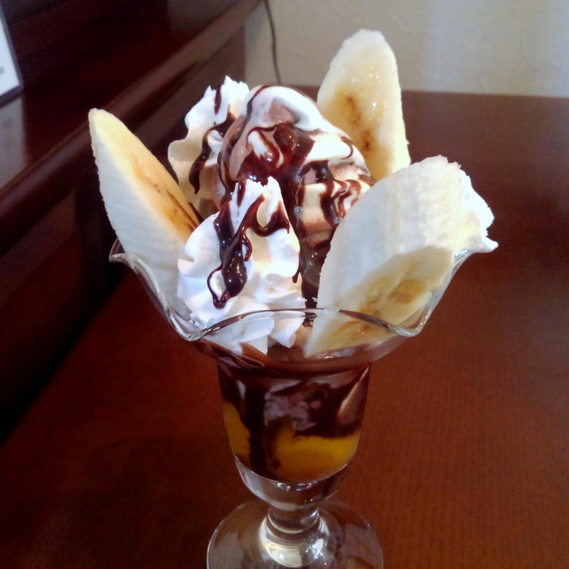 チョコバナナパフェ(琥珀 )