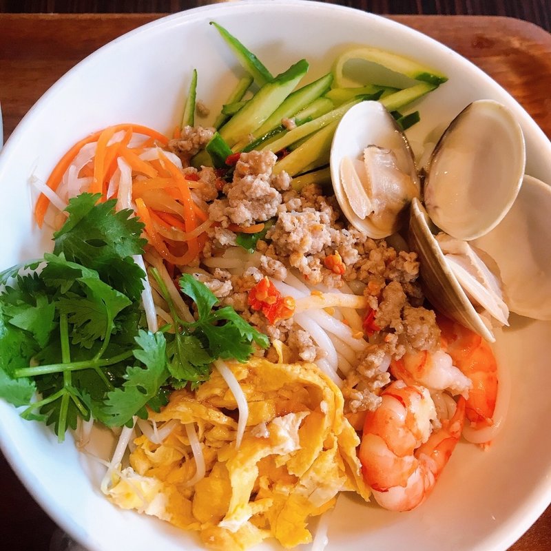 冷やしまぜそば(ベトナム料理 ロータスパレス 赤坂 Vietnamese Restaurant Lotus Palace Akasaka)