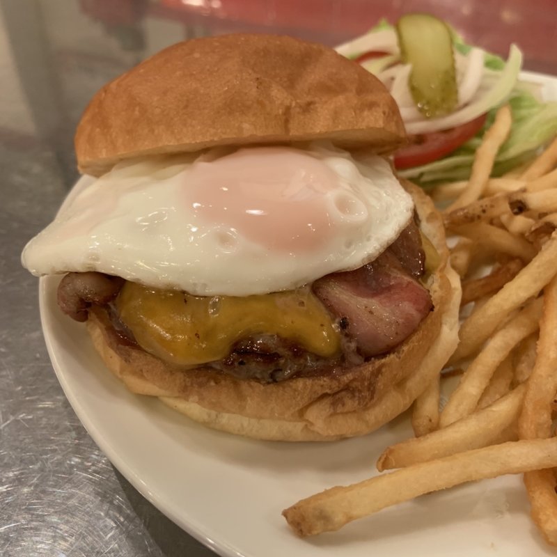 ベーコンエッグチーズバーガー(サニーダイナー 本店 （SUNNY DINER）)