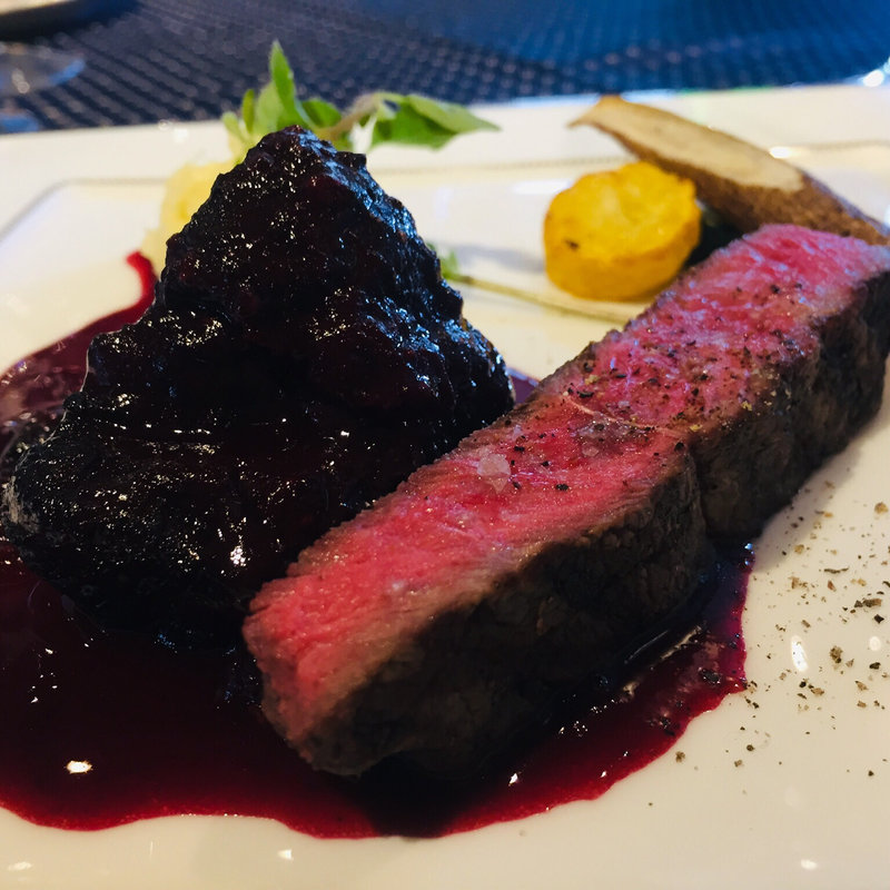 中山牛シンシンのステーキ&頬肉のワイン煮(フランス厨房 旬彩 中央駅店 )