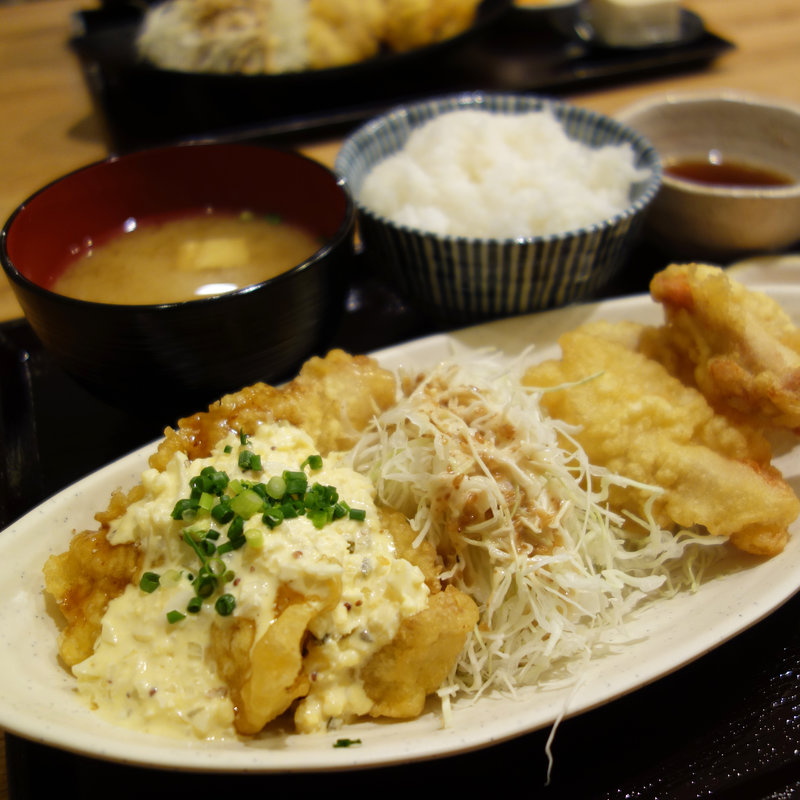 とり天とチキン南蛮定食(今泉のとり天)
