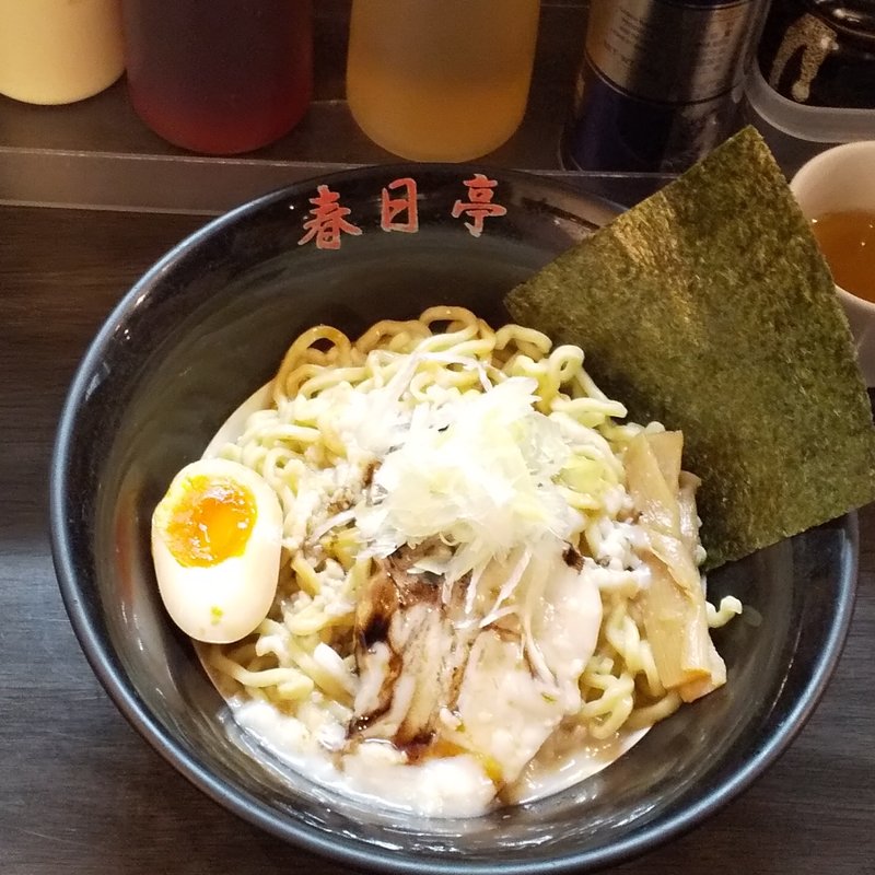 とん黒油そは(春日亭 （かすがてい）)