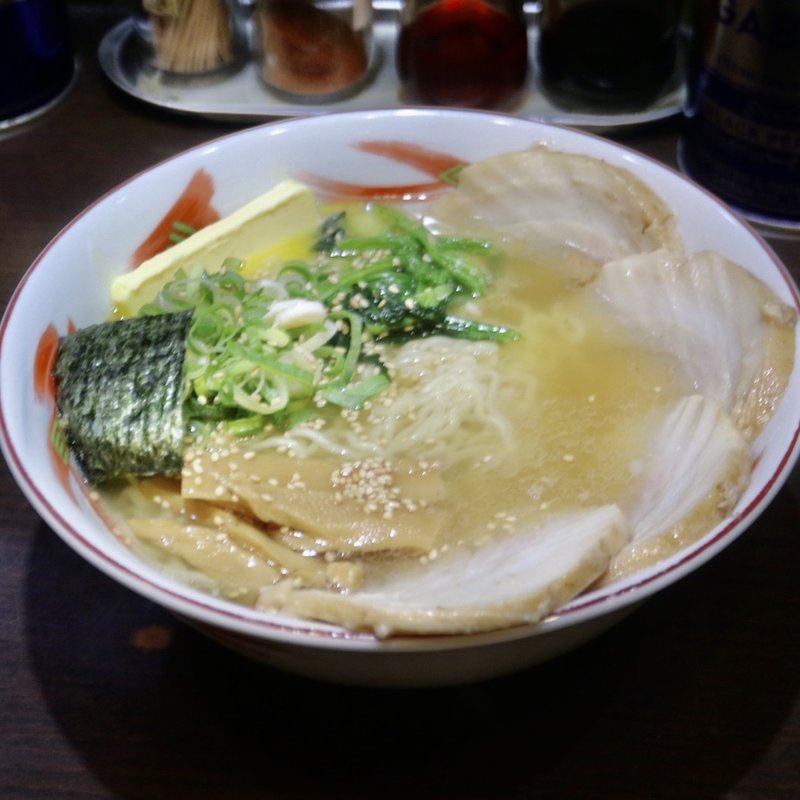 塩ラーメンバタートッピング(支那そば仁屋)