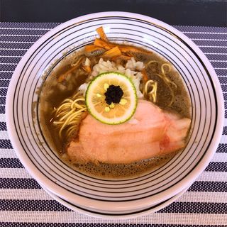 濃厚NA煮干しそば(niboshi noodle 烏)