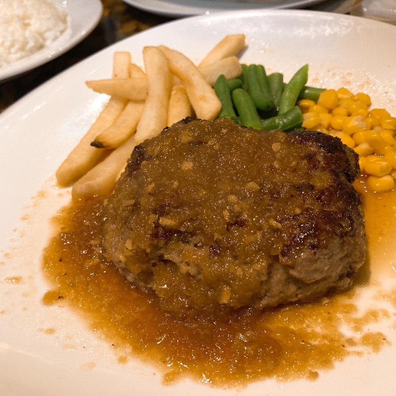 RFCハンバーグ(レインフォレストカフェ・トーキョー （Rainforest cafe）)