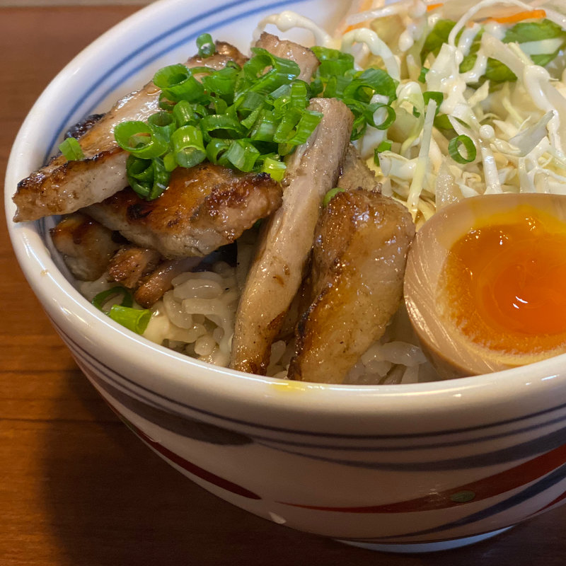 ちゃーしゅー丼(麺鮮醤油房 周月 山口平生店 )