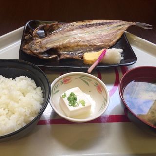 鯖塩焼き定食(DAY・NITE 三田店 （デイ・ナイト）)
