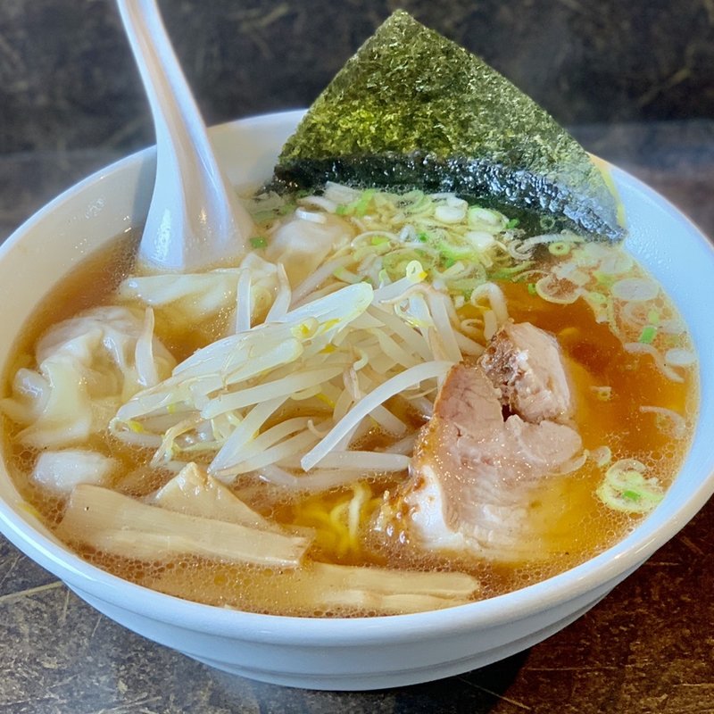 ワンタンメン(菊壱 （キクイチ）)