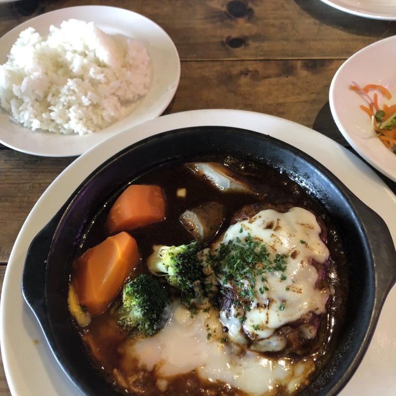 淡路産牛肉のハンバーグランチ(シエロイリオ （Riverside Cafe Cielo y Rio）)