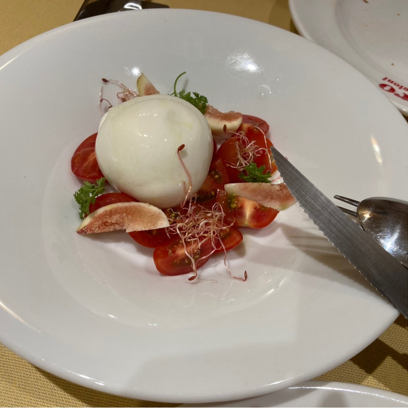 ブッラータ(エル ビステッカーロ デイ マニャッチョーニ)