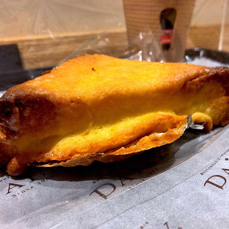 トライアングル(デイジイ東京 グランスタ店)