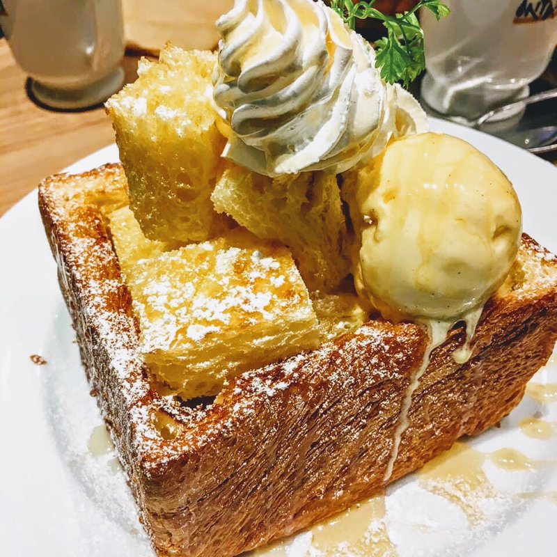 MIYABIハニートースト(CAFE＆BAKERY MIYABI 神保町店 （カフェ アンド ベーカリー ミヤビ）)
