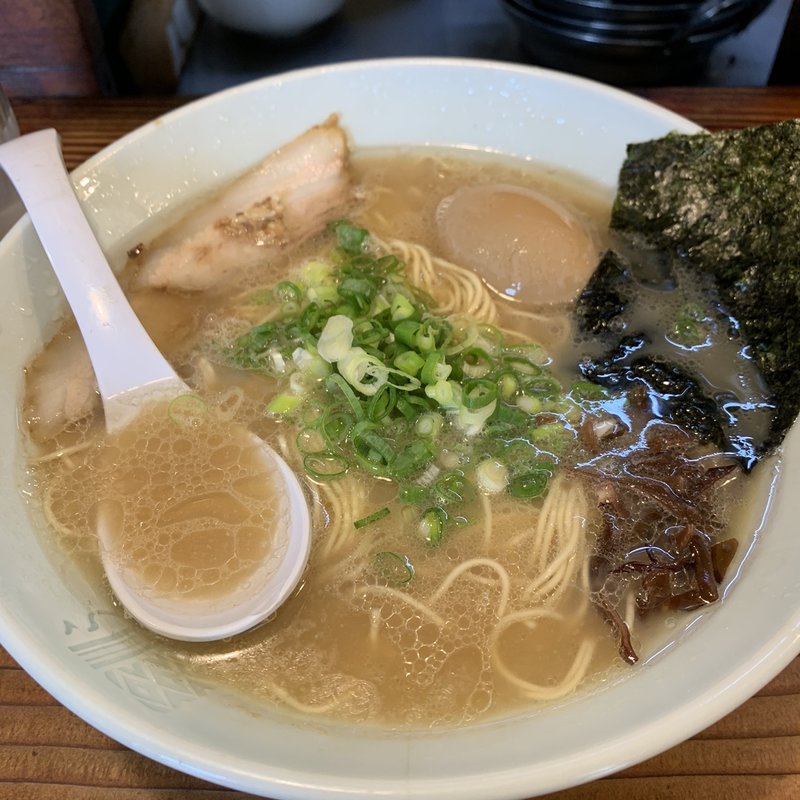 豚骨らーめん＋味玉(博多濃麻呂 二子玉川店)