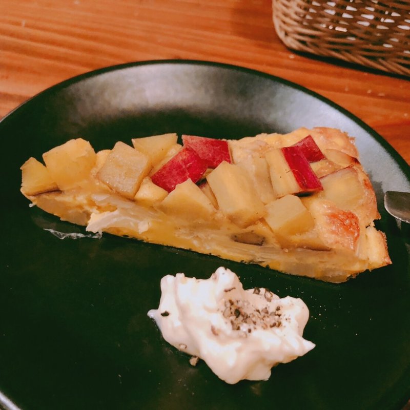 季節のトルティージャ　サツマイモのトルティージャ(下町バル ながおか屋)