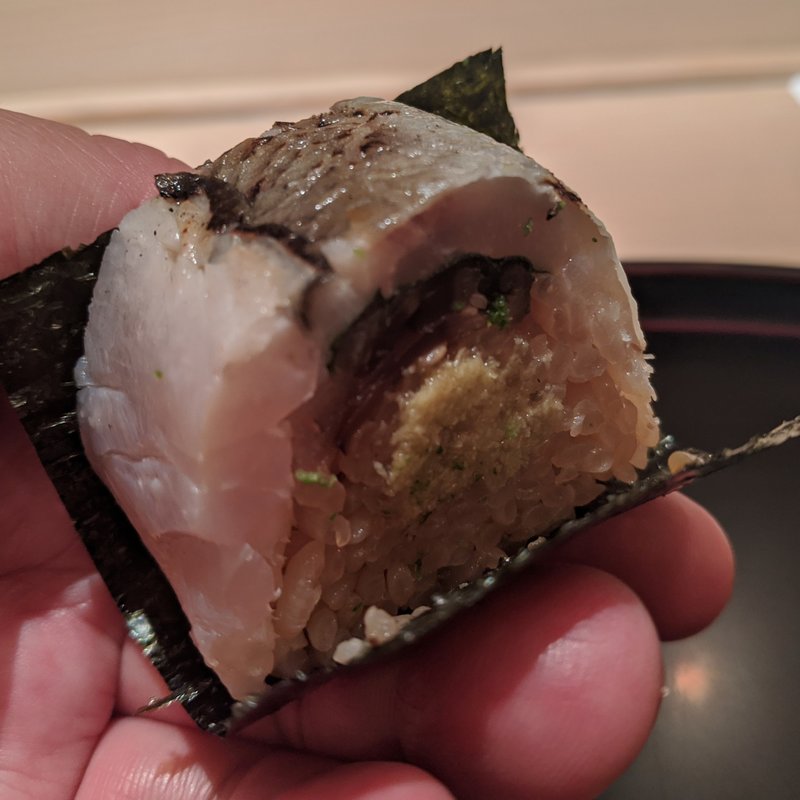 カマス棒寿司(御料理　かつ志)