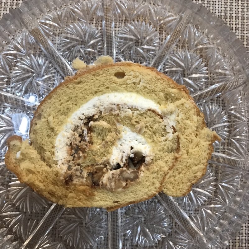 メープルロール(苺屋)