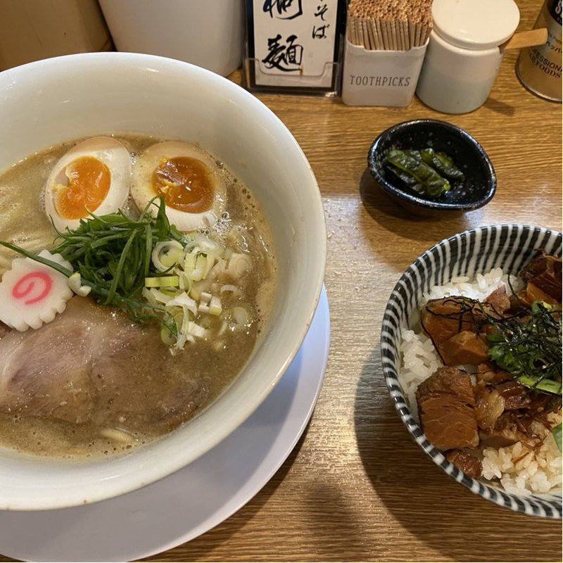 鶏そば醤油　チャーシュー丼セット　味玉(中華そば桐麺)