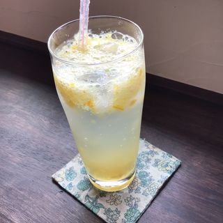 柚子スカッシュ(cafe陶遊 （カフェトウユウ）)